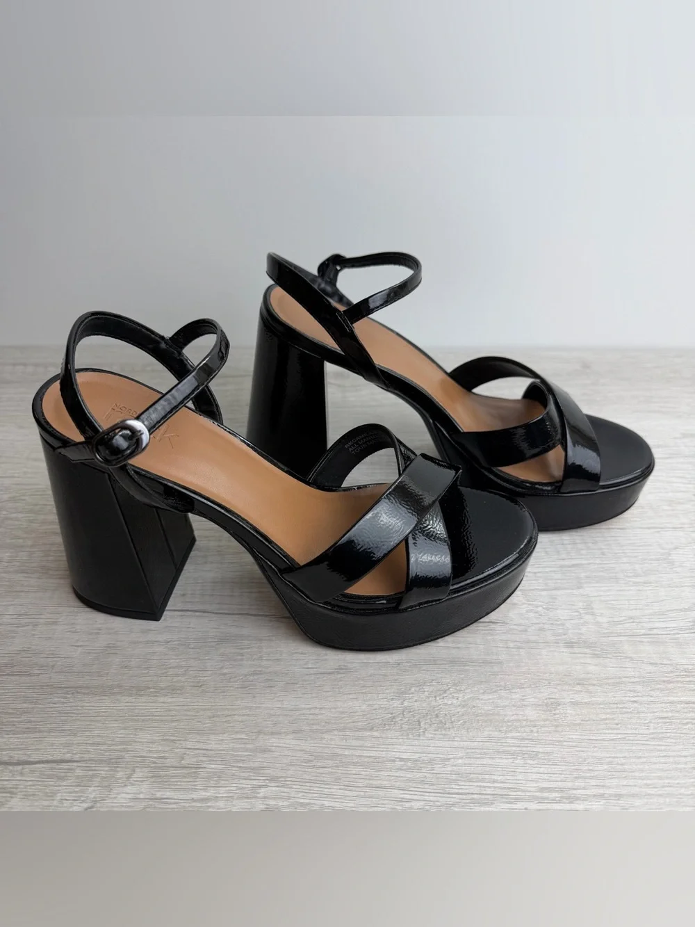 Nordstrom Rack Patent Black Platform Block-Heel Sandals with Ankle Strap 7.5 NWT